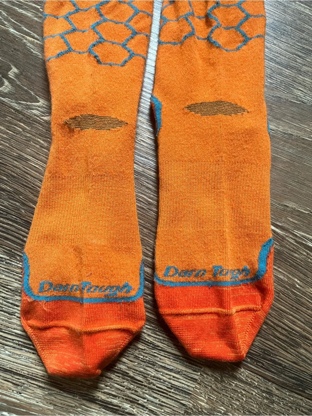 Darn Tough 1862 Merino Wool Knee High Ski Snowboard Socks, orange/blue honeycomb